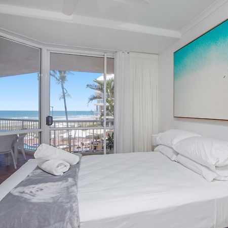 Crystal Beachfront Apartments Гоулд Коуст Екстериор снимка