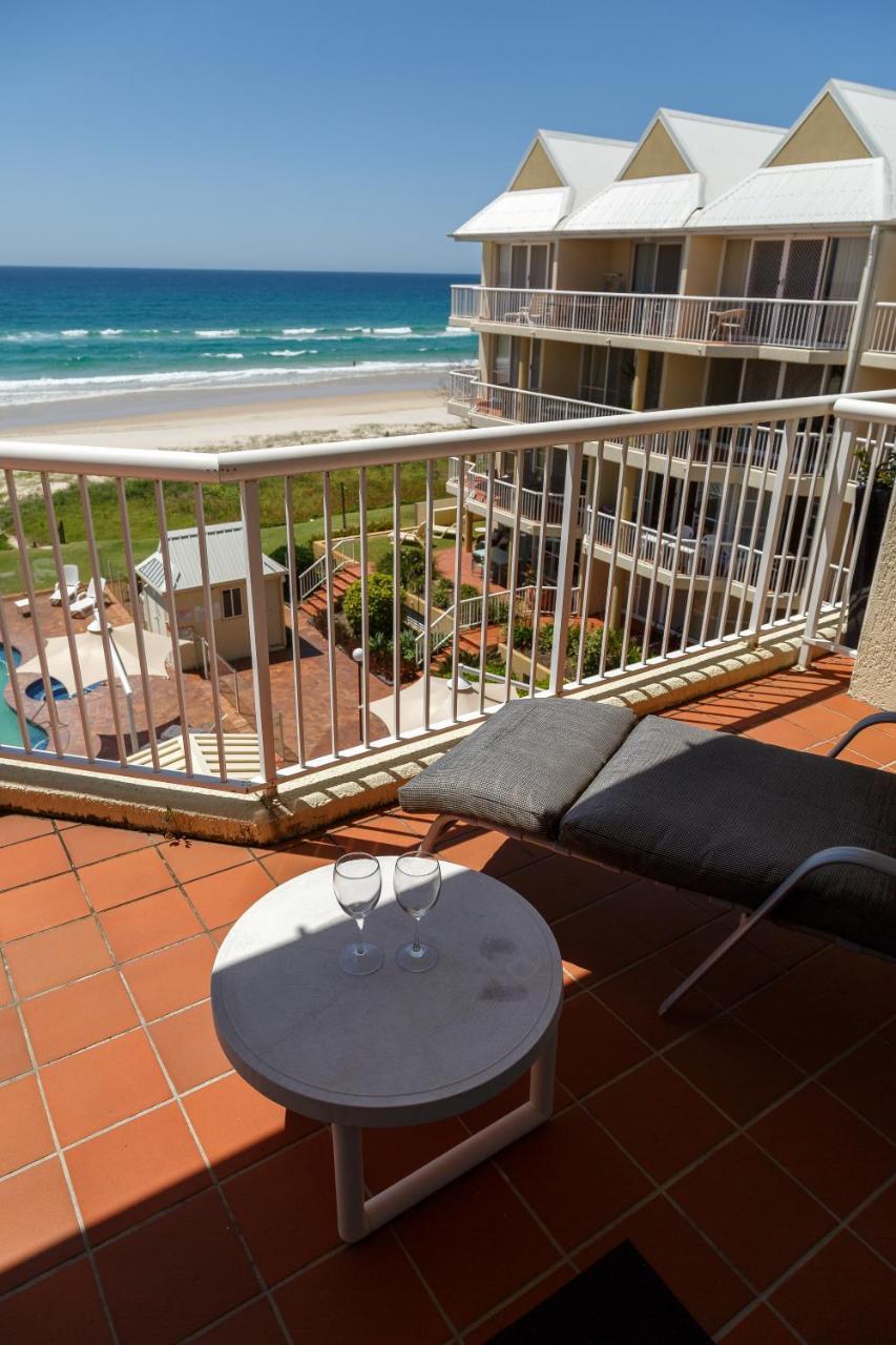 Crystal Beachfront Apartments Гоулд Коуст Екстериор снимка